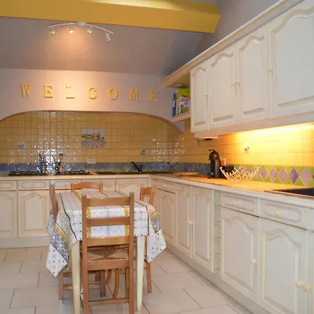 In With Private Indoor Pool, Cleaning Included Holiday home *