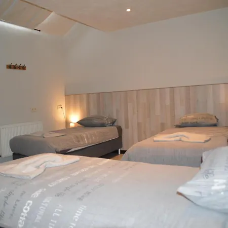 In With Private Indoor Pool, Cleaning Included Holiday home